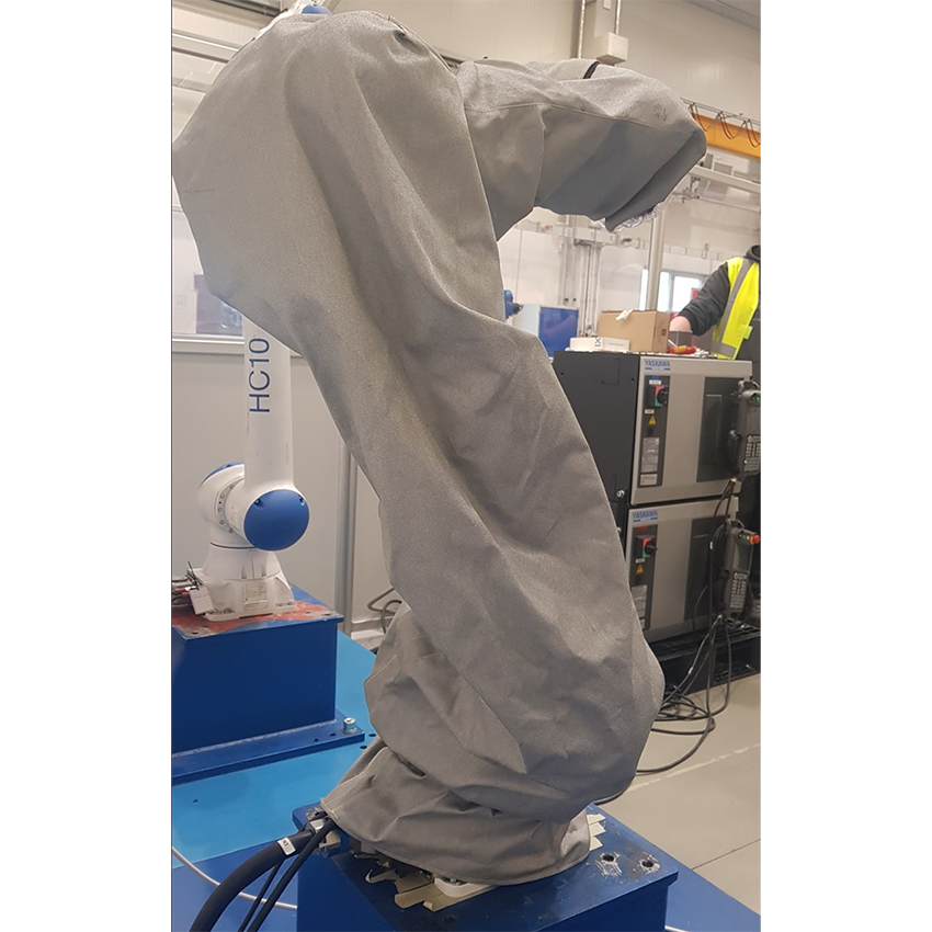 SafetyCover UR3e - Unchained Robotics